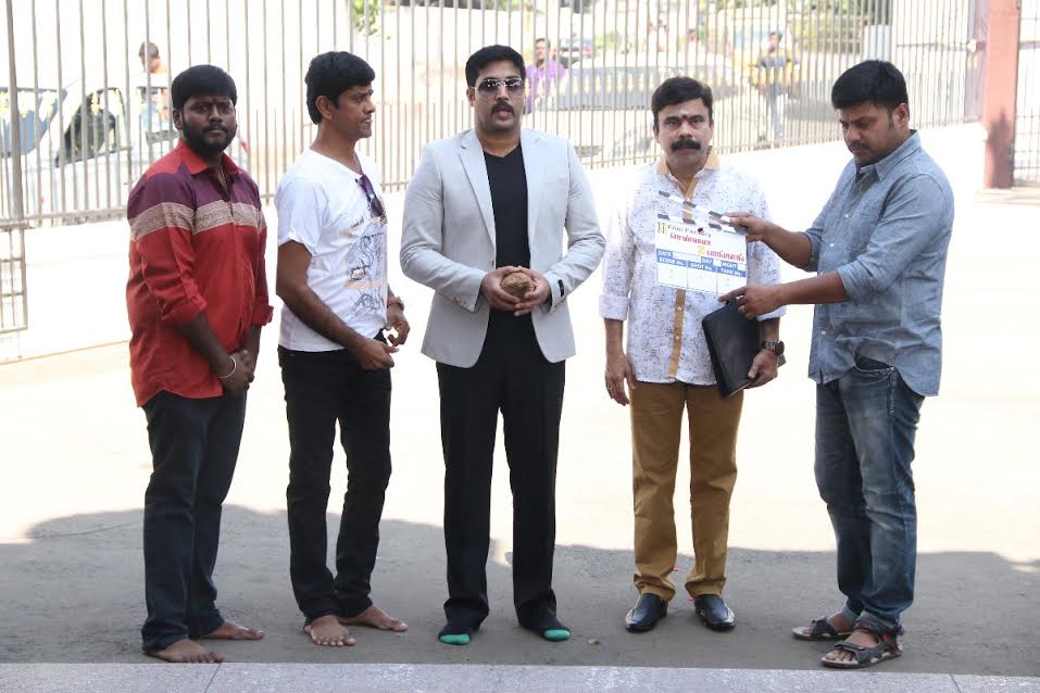 இயக்குனர் பிரபு சாலமன் கிளாப் அடிக்க…தொடங்கிய ஜெய் ஆகாஷ் படம்  “சென்னை 2 பாங்காக்”