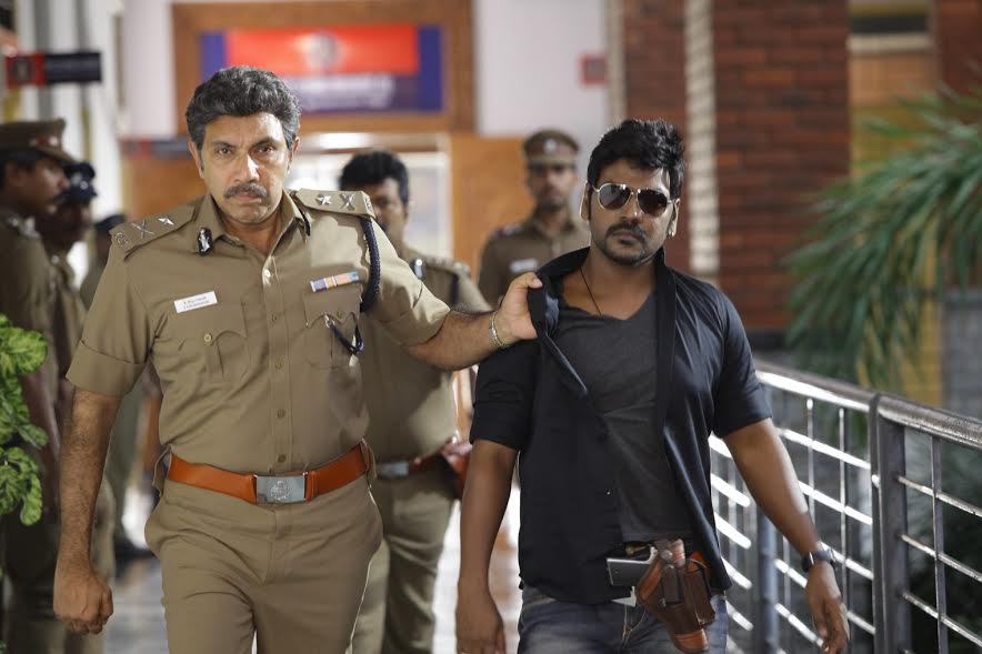 ராகவா லாரன்ஸ் முதன் முறையாக போலீஸ் வேடத்தில் நடிக்கும் “ மொட்ட சிவா கெட்ட சிவா “