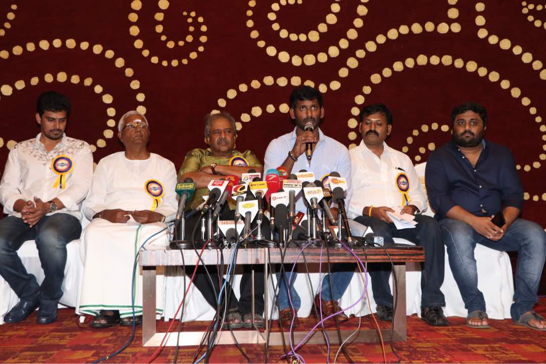 மத்திய மற்றும் மாநில அரசை எதிர்த்து மே 30 முதல் காலவரையற்ற வேலைநிறுத்தம்: விஷால் அறிவிப்பு