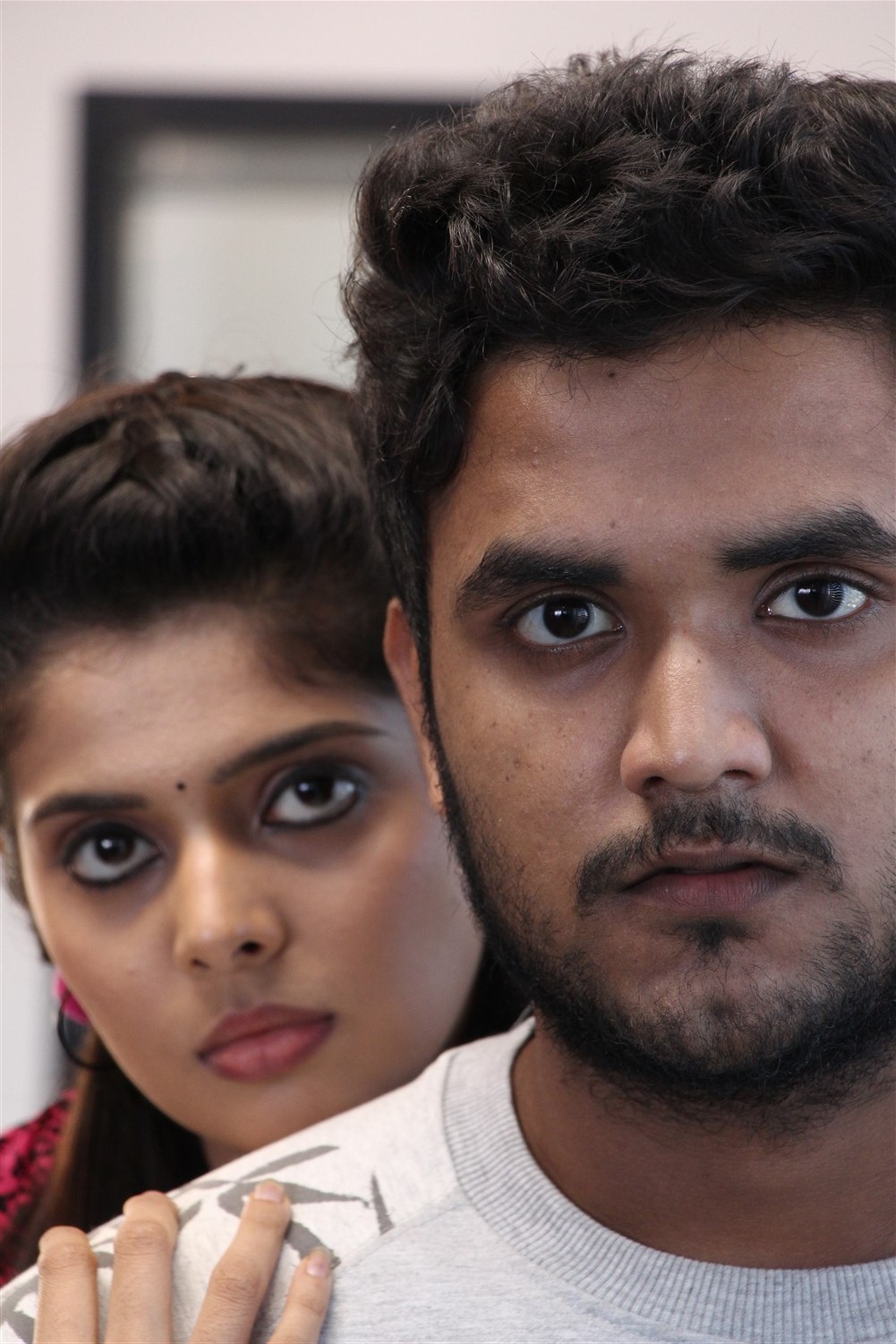 யுவன் நடிக்கும் “விளையாட்டு ஆரம்பம் “ படத்தின் புகைப்படங்கள்