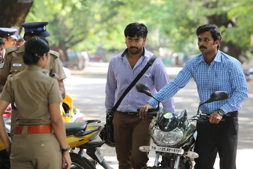 சென்னையில் புலம் பெயரும் குடும்பம் சந்திக்கும் பிரச்சனைகள் தான் எய்தவன்