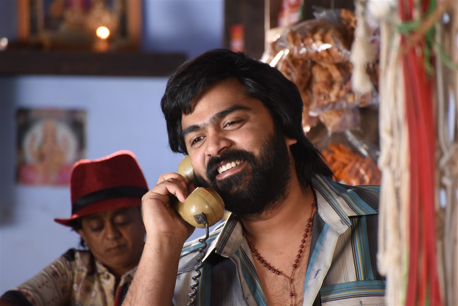 சிம்புவின் AAA படத்தின் புத்தம்புதிய புகைப்படங்கள்