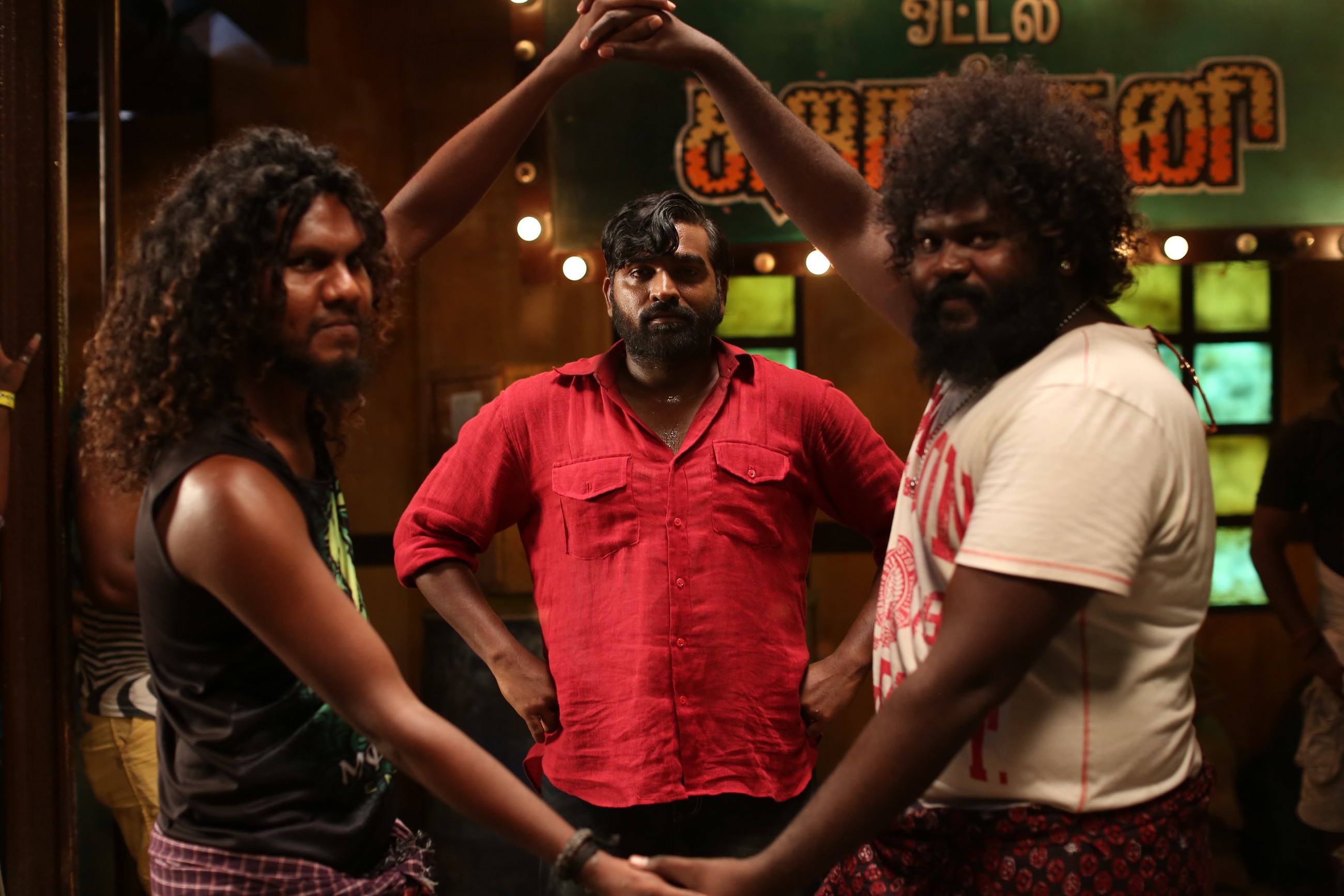 “விக்ரம் வேதா” படத்தின் புத்தம்புதிய புகைப்படங்கள்