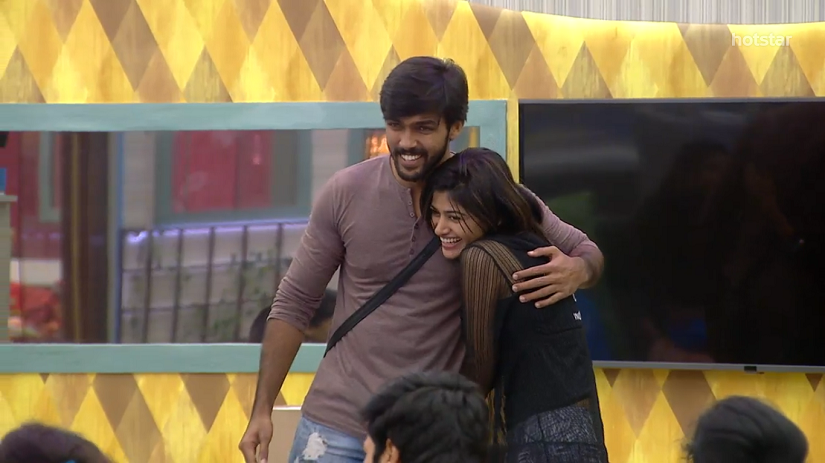 ஆரவ்வின் படுக்கைக்குள் புகுந்த ஓவியா!! ஆரவ் பிக்பாஸிடம் புகார்!!