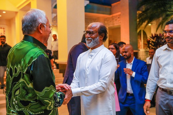 Superstar Rajinikanth Met Malaysia Primr Minister – Stills