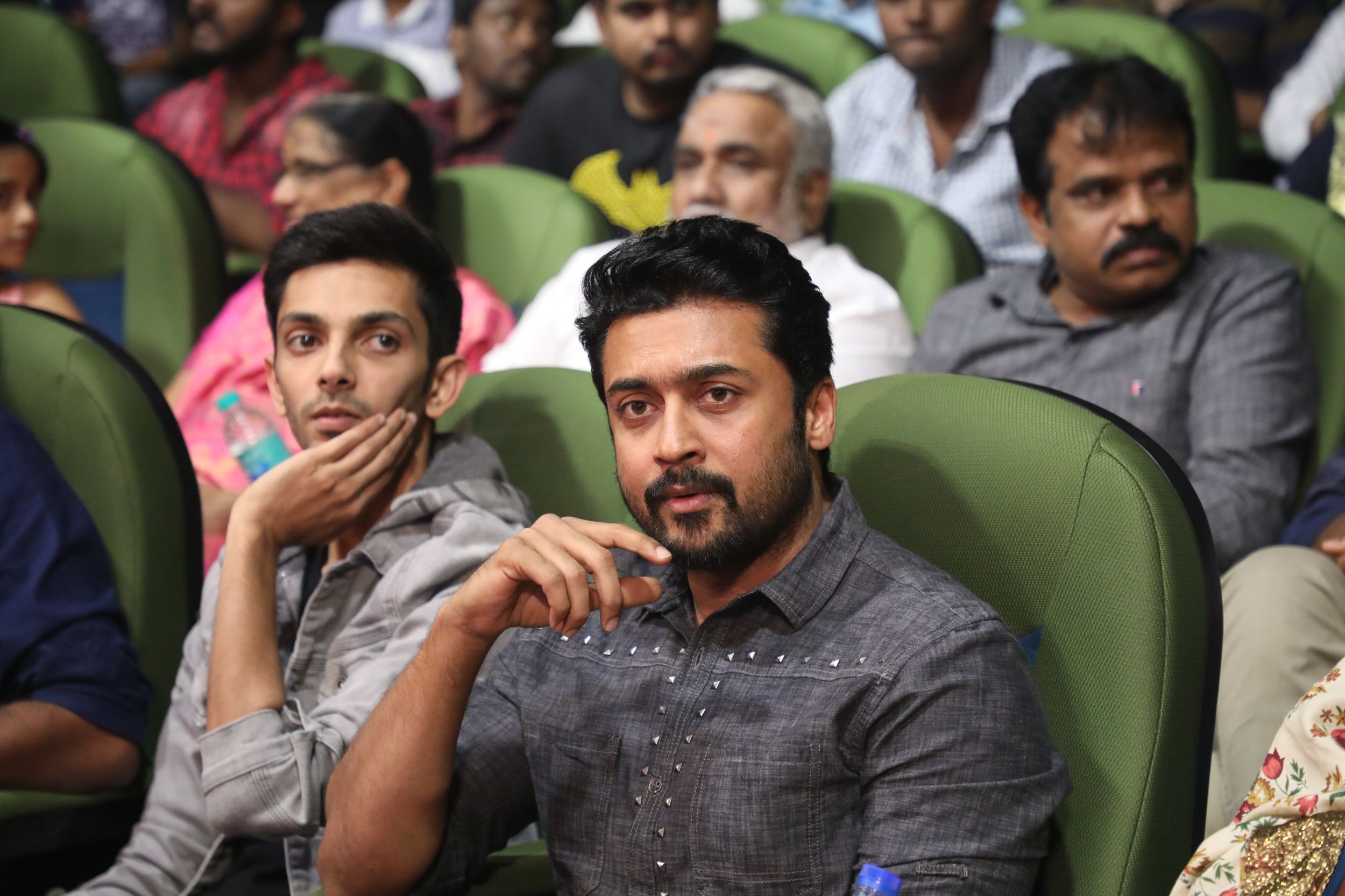 அனிருத்துக்கு பிடித்தாய் நடிகை யார் தெரியுமா அதை நடிகையின்  காதலன் முன் சொன்னார்