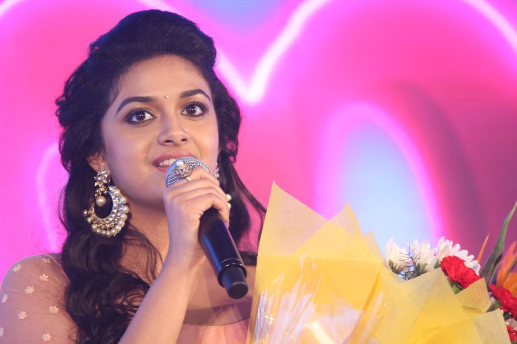 தானா சேர்ந்த கூட்டம் படத்தில் என்னுடைய கதாபாத்திரத்துக்கு பெயரே கிடையாது – கீர்த்தி சுரேஷ் பேட்டி