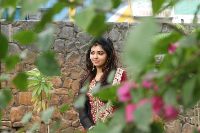 Actress Athulya Ravi Gallery