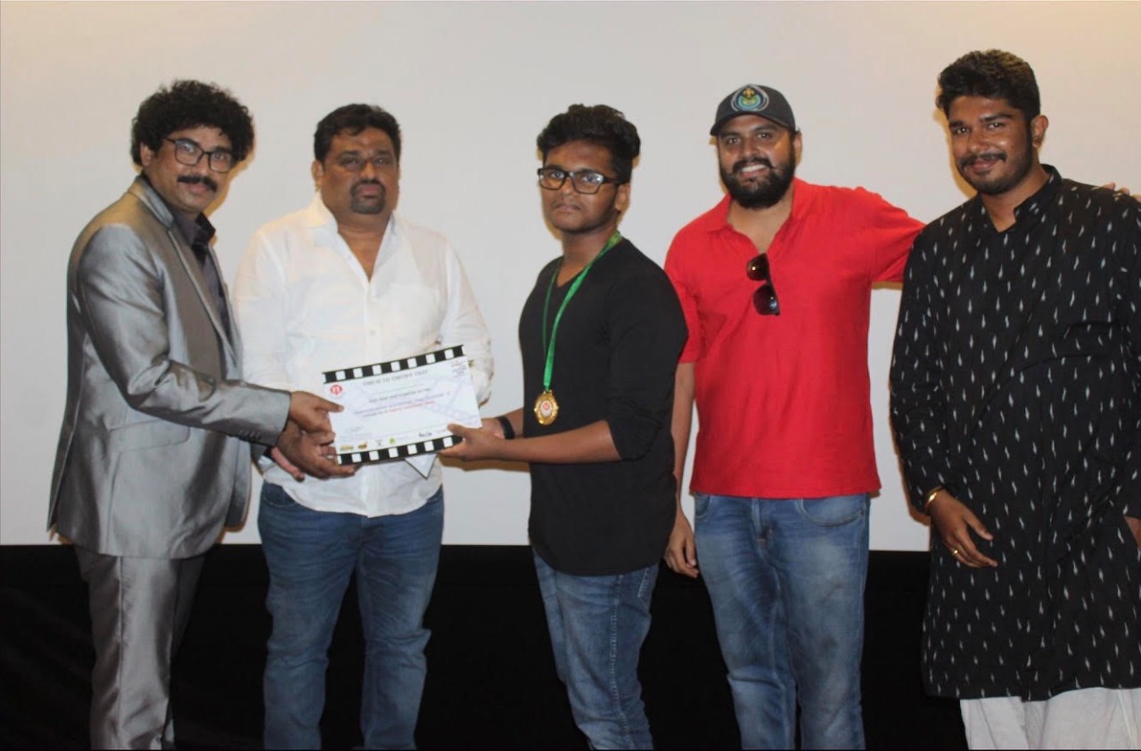 தமிழ்நாடு குறும்படங்கள் போட்டியில் சிறந்த இசையமைப்பாளராக தேர்வான ஜாட்ரிக்ஸ்*