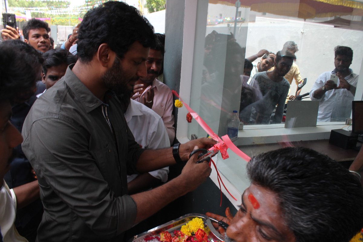 திருவொற்றியூர் MSM லெமுரியா சினிமாஸை திறந்து வைத்தார் நடிகர் விஷால் !