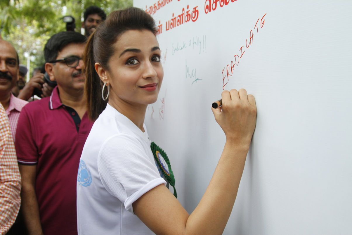 குழந்தை தொழிலாளர் முறையை ஒழிக்க நடிகை திரிஷா விழிப்புணர்வு பேரணி