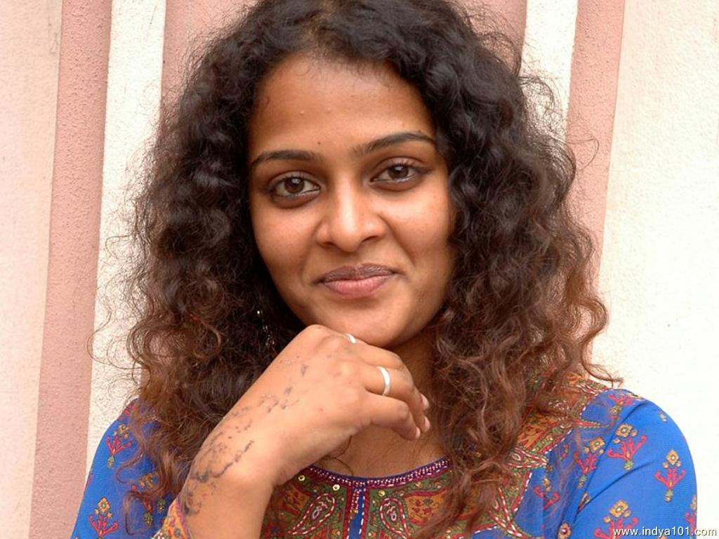 நடிகை சோனியா தீப்தி பிறந்த தினம் பதிவு