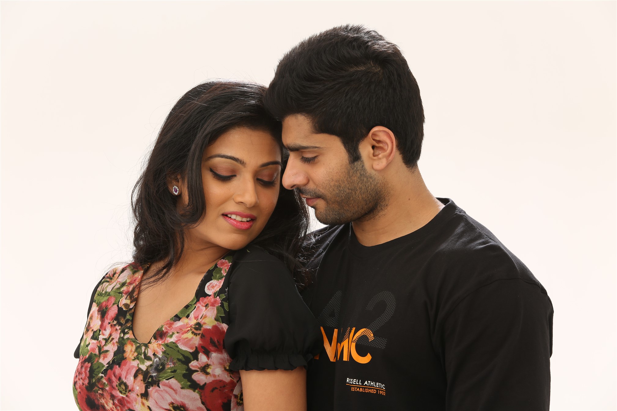 முழுக்க முழுக்க காமெடி படமாக உருவாகி உள்ளது “ இராஜாவின் பார்வை இராணியின் பக்கம் “