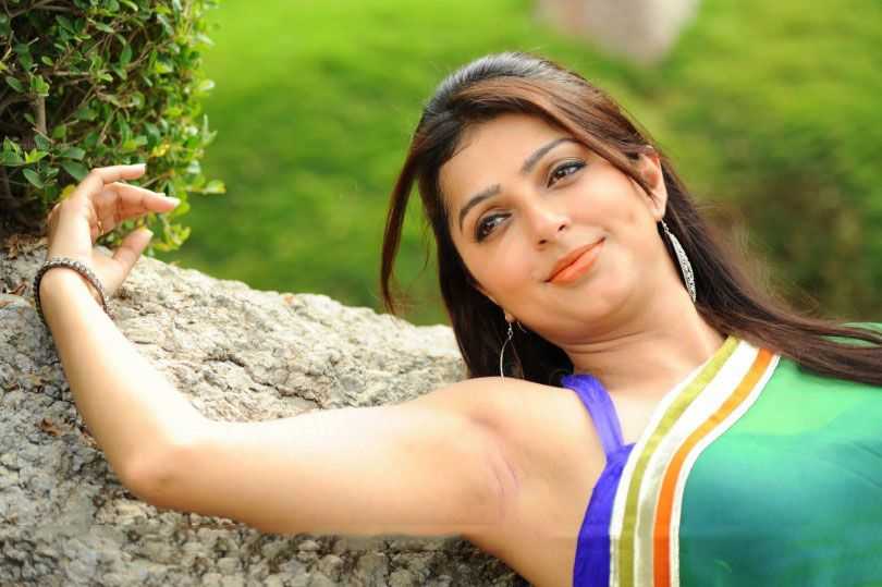 நடிகை பூமிகா சாவ்லா பிறந்த தினம் இன்று