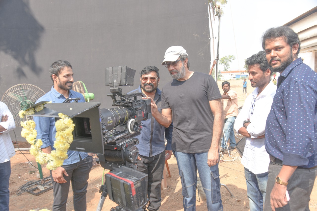 வெட்னஸ்டே பட பாணியில் உருவாகியிருக்கும் சத்யராஜின் “தீர்ப்புகள் விற்கப்படும்”