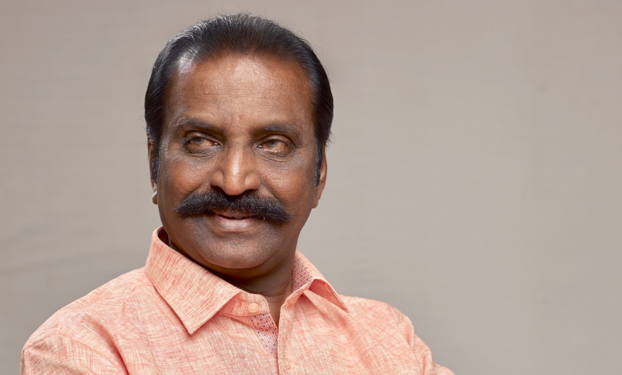 காதலர் தினத்தில் ஒரு காதல் பாடல் – கவிஞர் வைரமுத்து
