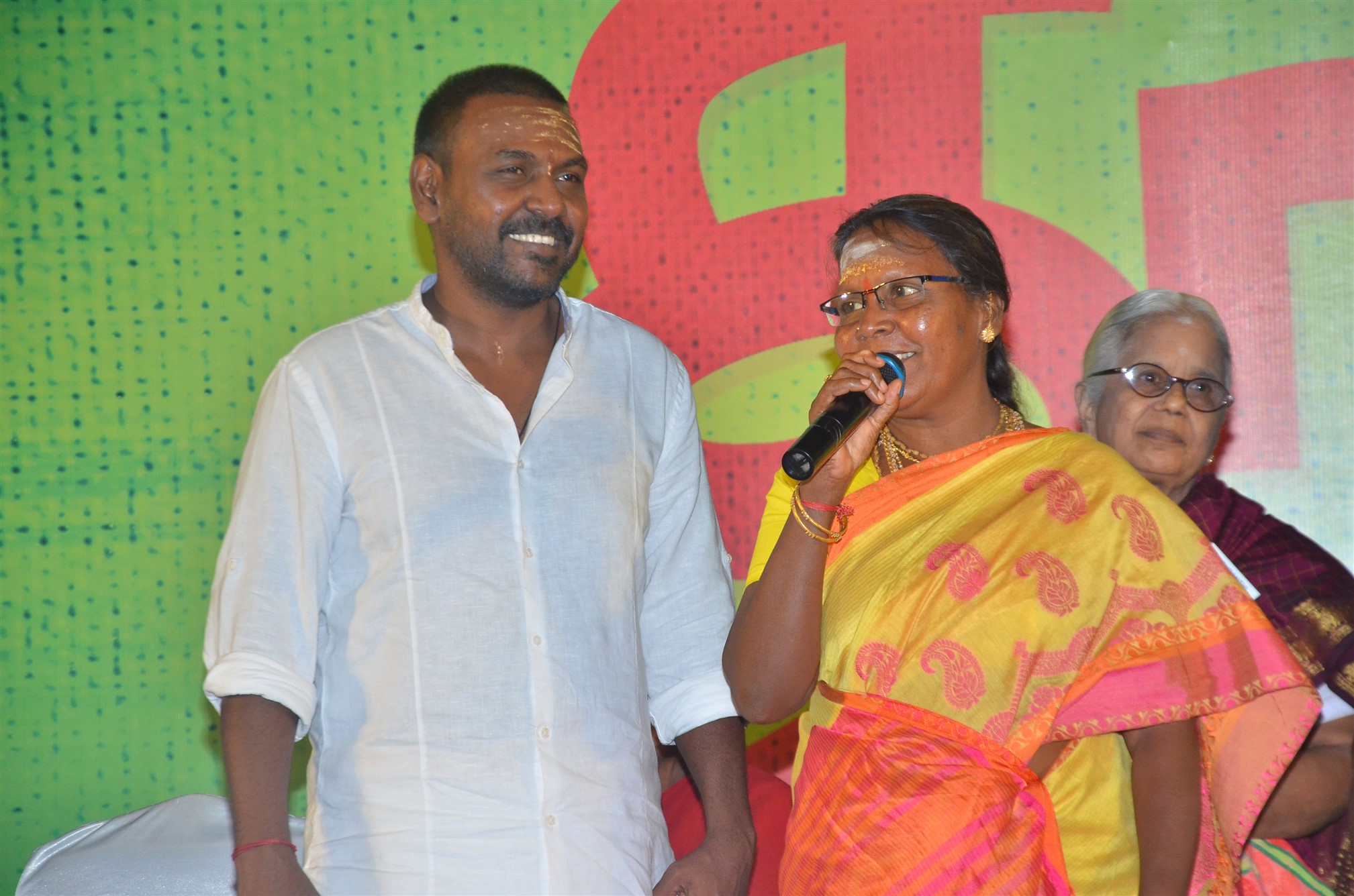 ராகவா லாரன்ஸின் ” தாய் ” அன்னையர் தின சிறப்பு பாடல் வெளியீட்டு விழா