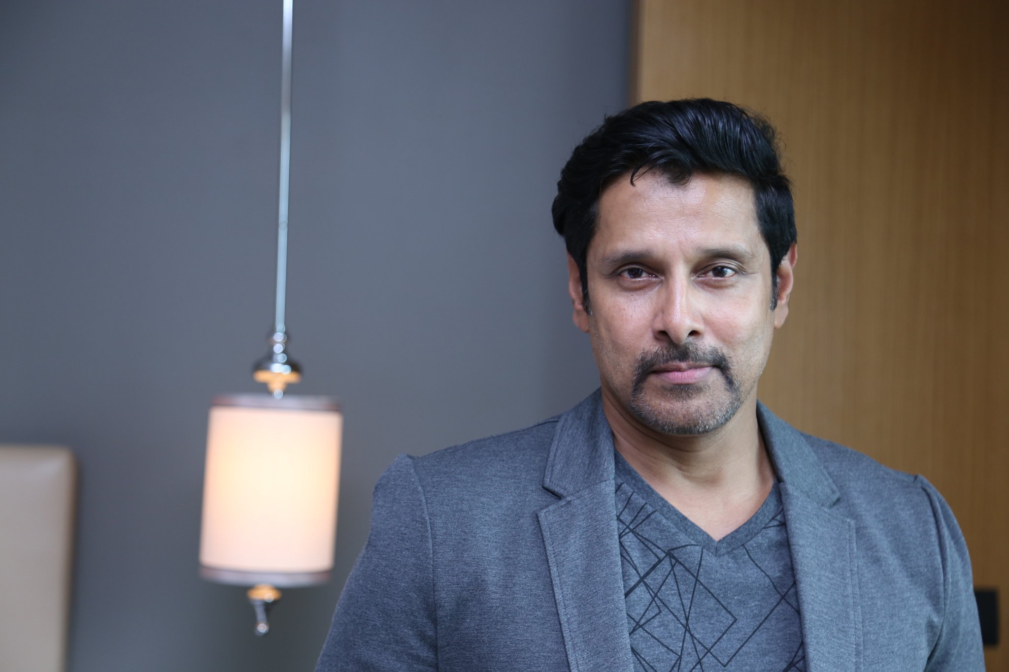 சீயான் விக்ரம், அஜய் ஞானமுத்து, லலித்குமார் இணையும் பிரம்மாண்டமான ஆக்ஷன் த்ரில்லர் படம் !!