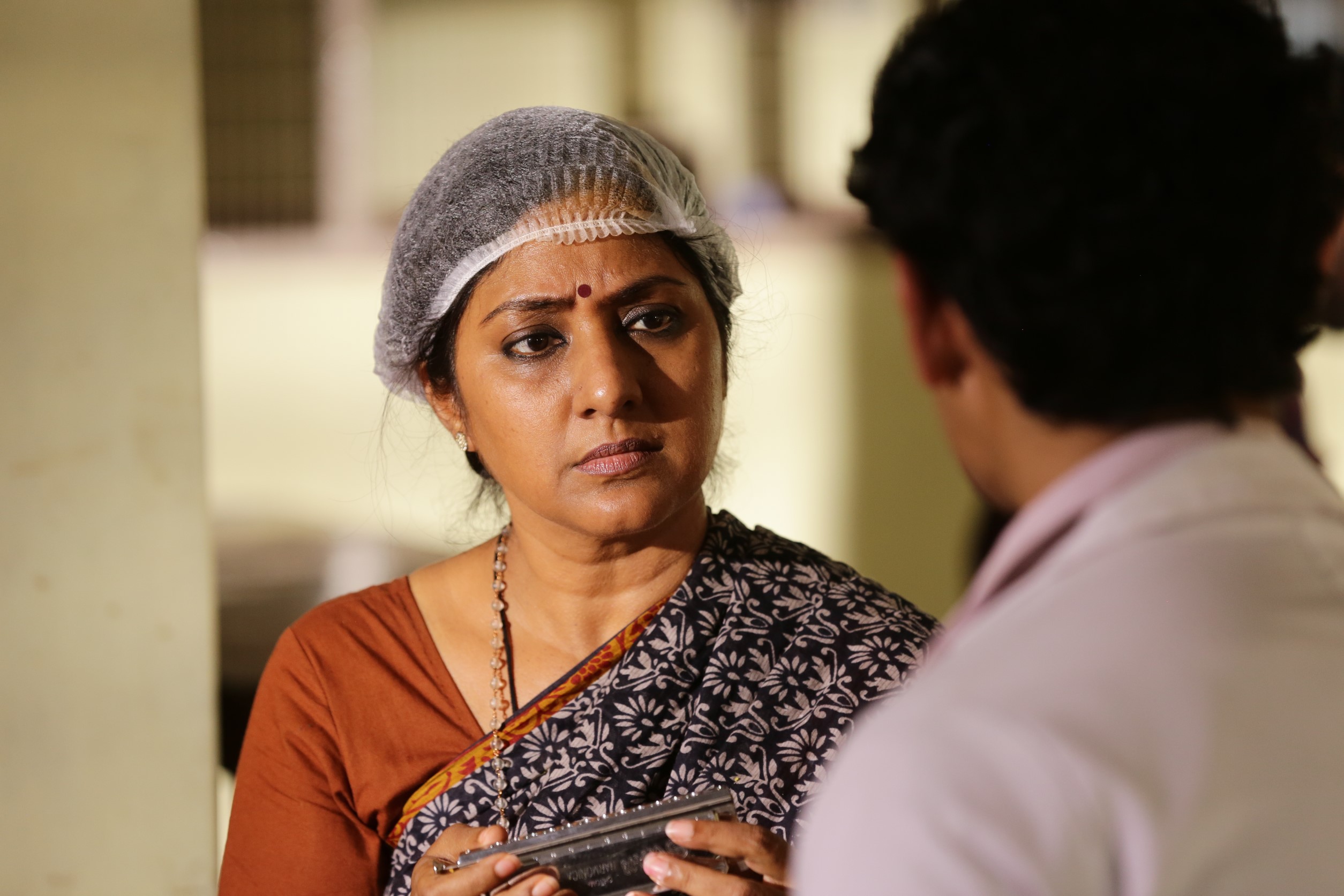 ‘மார்க்கெட் ராஜா எம்பிபிஎஸ்’ -ல் வித்தியாசமான வேடத்தில் நடிக்கும் நடிகை ரோகிணி