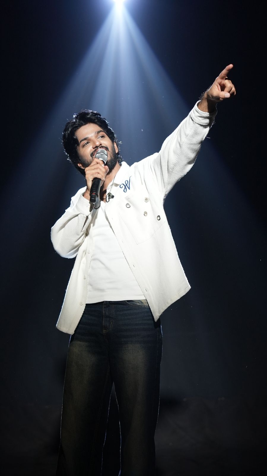 டிஜிட்டல் உலகிலிருந்து திரை உலகிற்கு: ஹர்ஷவர்தனின் ‘மாயம் நீயடி’ ஒரு புதிய தொடக்கம்