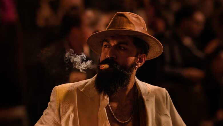 “உலக மேடையில் ‘டாக்ஸிக்’: கேங்ஸ்டர் சினிமாவுக்கு புதிய அடையாளம் கொடுக்கும் யாஷ்!”