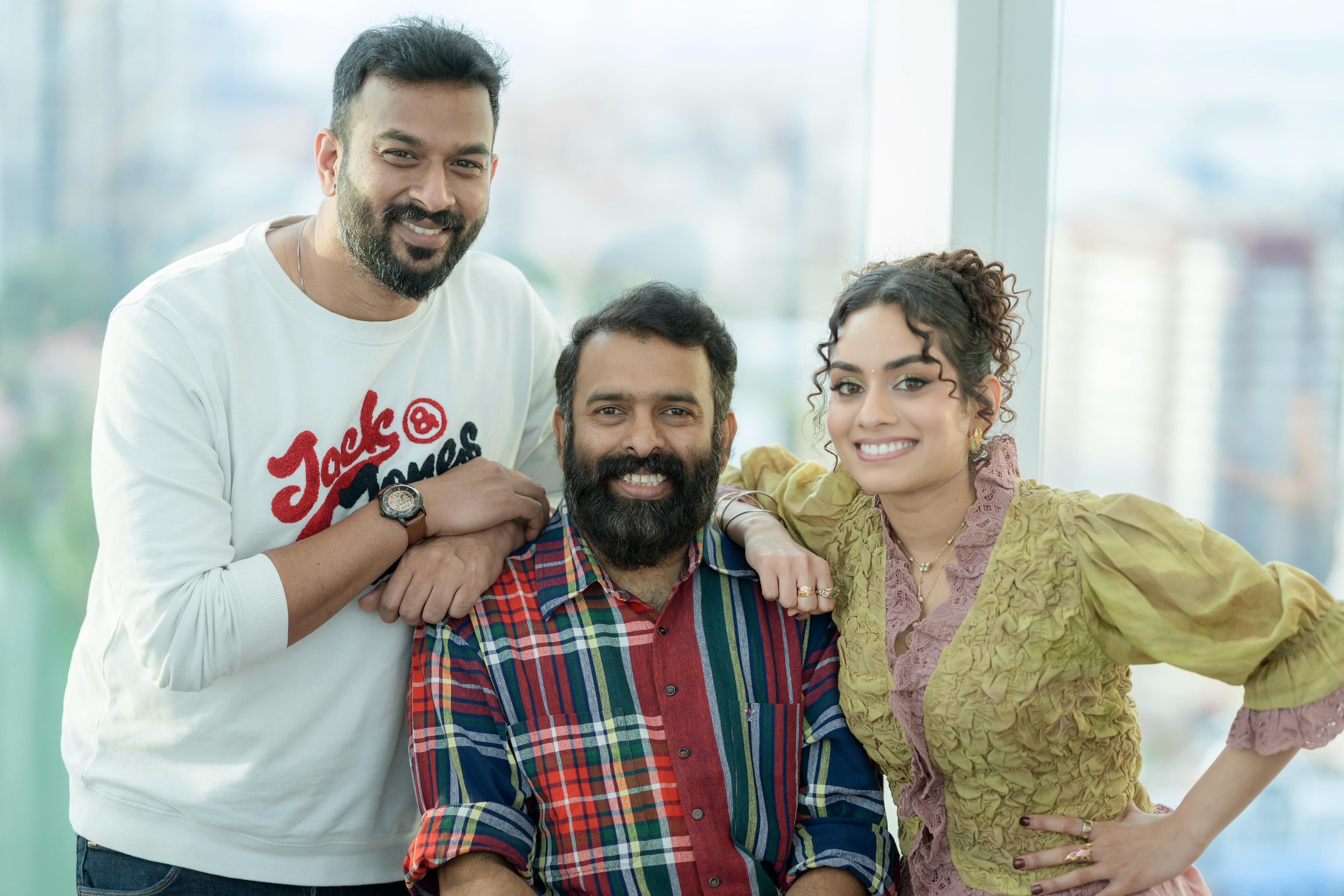 உலக இசை மேடையில் தமிழ் குரல் மீண்டும் ஒலிக்கிறது: ‘வாரி வாரி’ மூலம் தீயின் புதிய அடையாளம்