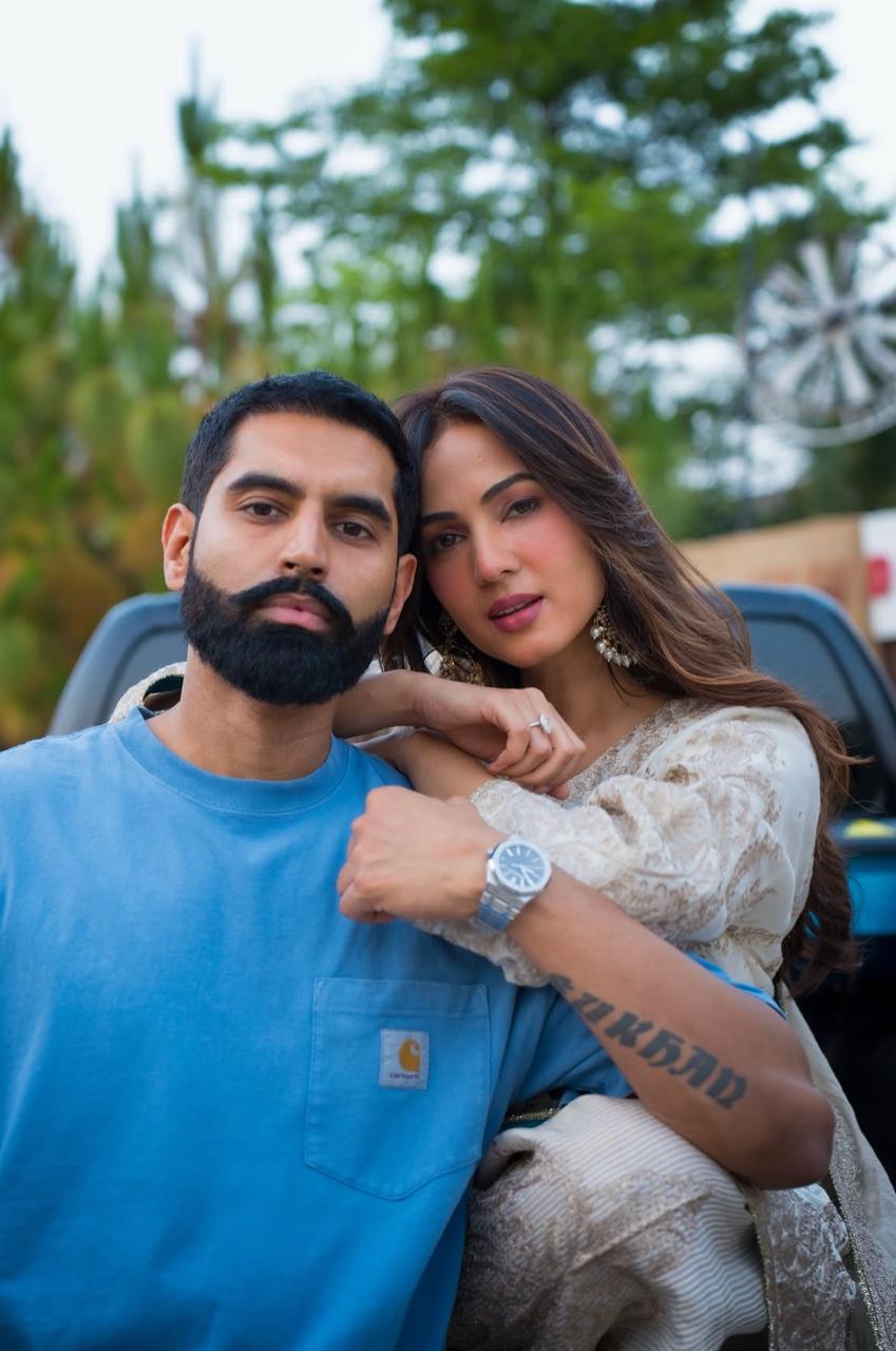 “Sonal is a very graceful person and that’s one of her biggest qualities”, says her Shera co-star Parmish Verma