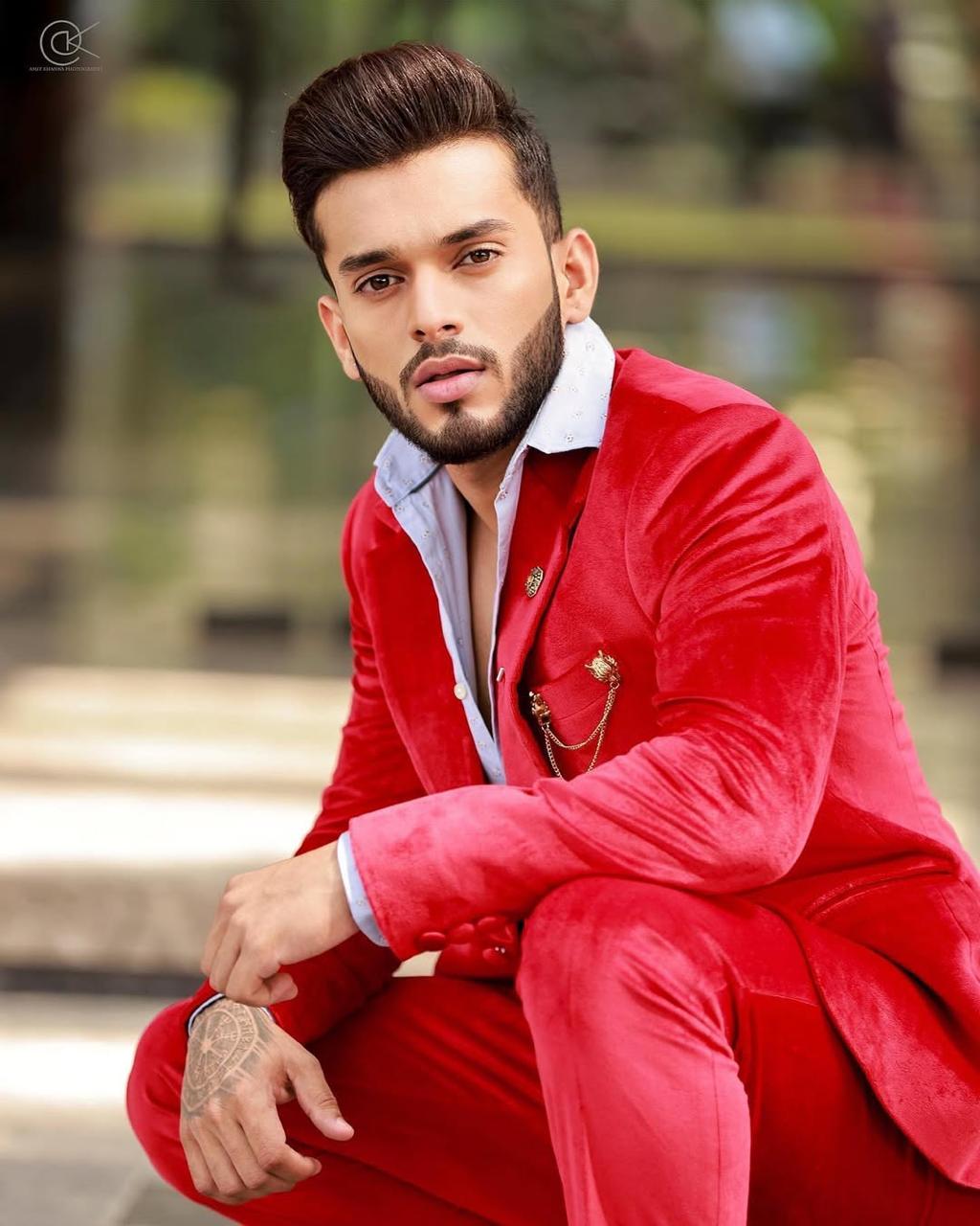 Suit Up. Stand Out. Rule the Frame: Shailesh Ramugade’s Dashing New Photoshoot Sparks Bollywood Buzz