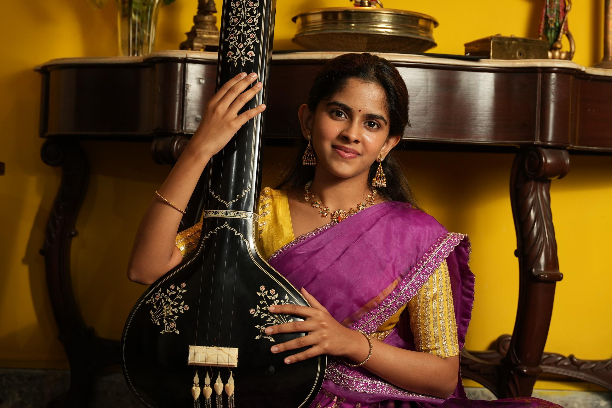 பாரம்பரிய பக்தி இசைக்கு புதிய தலைமுறை மொழிபெயர்ப்பு — உத்தரா உன்னிகிருஷ்ணனின் “ஸ்ரீ வெங்கடேச சுப்ரபாதம்” வெளியீடு