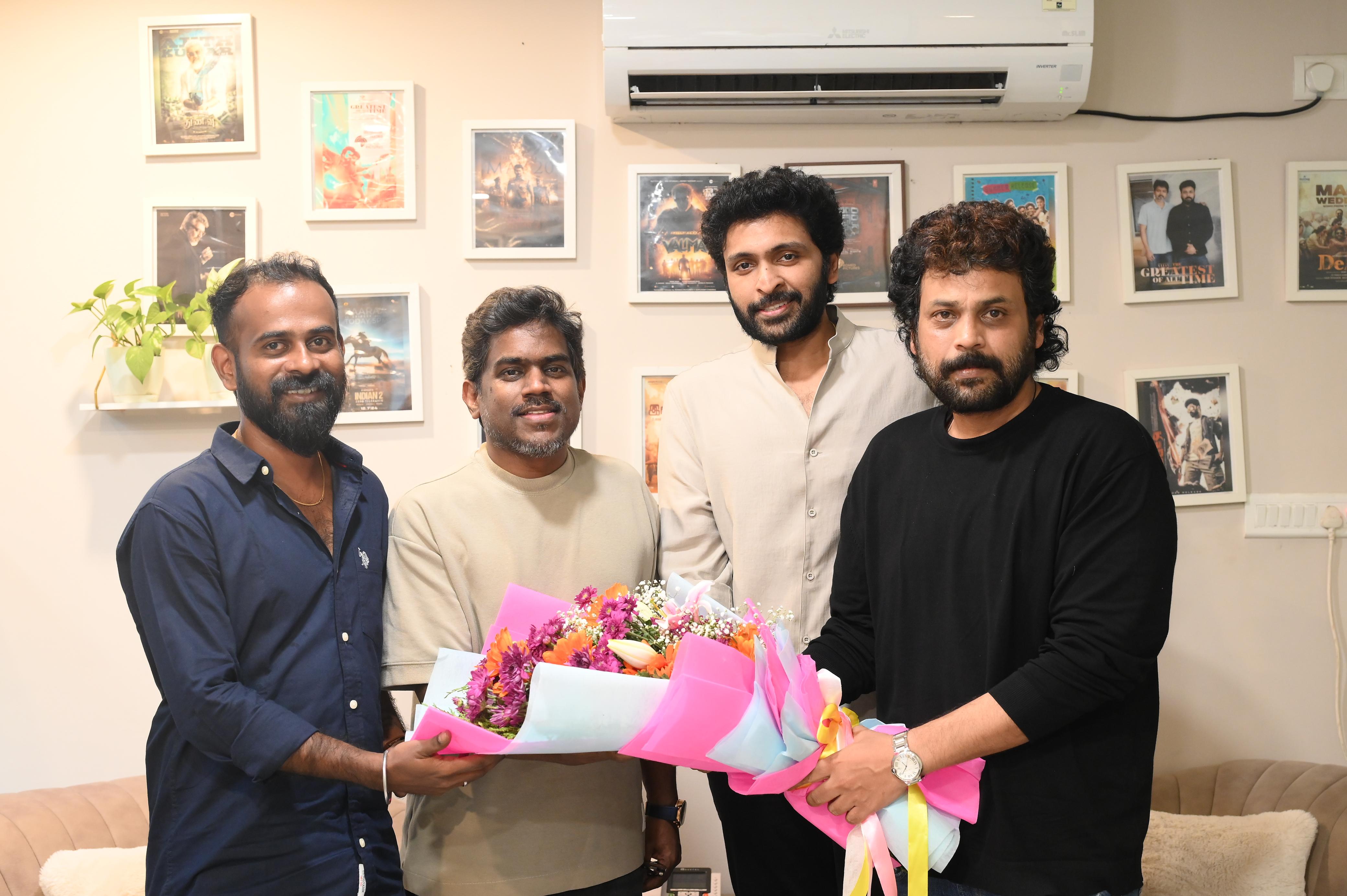 தொடர்ந்து புதுமையை தேடும் விக்ரம் பிரபு; தங்க மார்க்கெட் பின்னணியில் உருவாகும் புதிய ஆக்சன் திரில்லர்!