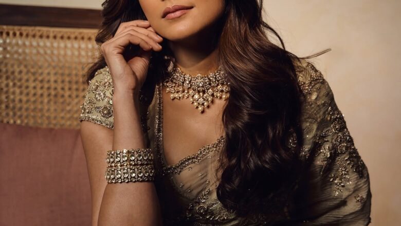 6 Times Mrunal Thakur Rewrote the Rules of Ethnic Glam