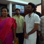 “பள்ளி கொடுத்த அடித்தளத்திற்கு நன்றிக்கடன் செலுத்திய நடிகர் தனுஷ்!” சொந்த செலவில் 3 மாடி ‘தனுஷ் பிளாக்’ கட்டிடம்; ஆசிரியர்களின் காலில் விழுந்து ஆசி பெற்ற நெகிழ்ச்சி தருணம்