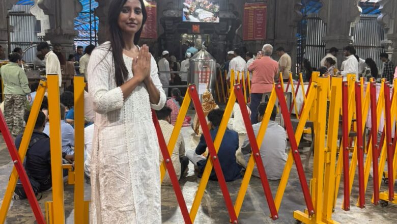 Krishna Gautam Seeks Divine Blessings at Three Sacred Jyotirlingas, Visits Somnath, Nageshwar and Bhimashankar