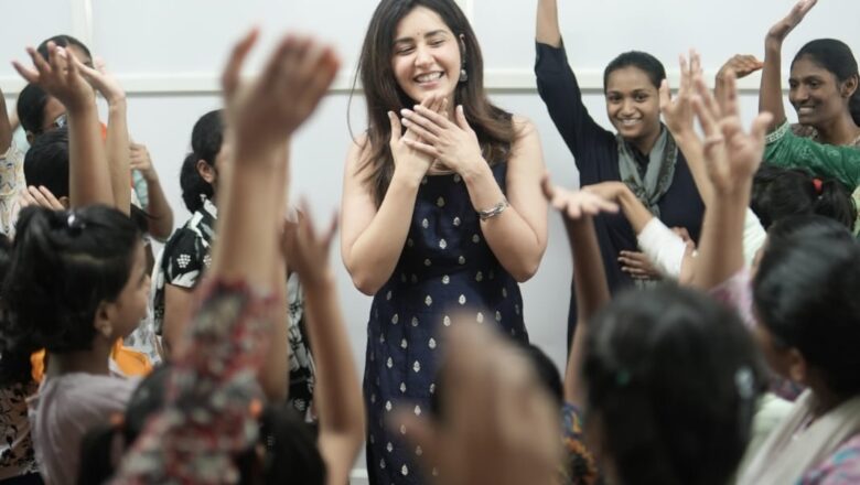 Raashii Khanna Reflects on Celebrating Dussehra and Navratri During Her Younger Days, Talks About its Significance