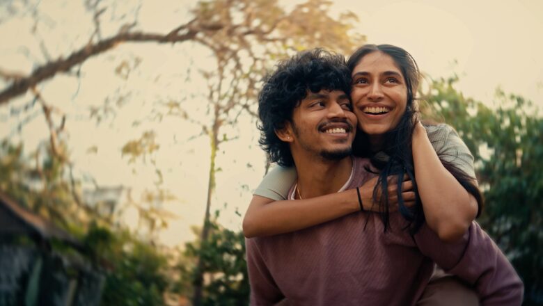 பிரேக்கப் ஆனவர்களுக்கு ஒரு ஆறுதல்… காதல் நினைவுகளைச் சுமந்து வரும் பால் டப்பாவின் ‘ஏரோபிளேன்’!