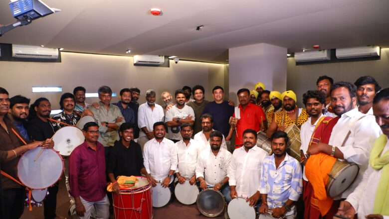 100 நாட்டுப்புறக் கலைஞர்கள்… ஒரே பாடலில்! ‘எல்லம்மா’ படத்திற்காக தேவி ஸ்ரீ பிரசாத்தின் பிரம்மாண்ட இசை முயற்சி!